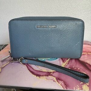 Michael Kors, large multiuse, Mercer wristlet wallet